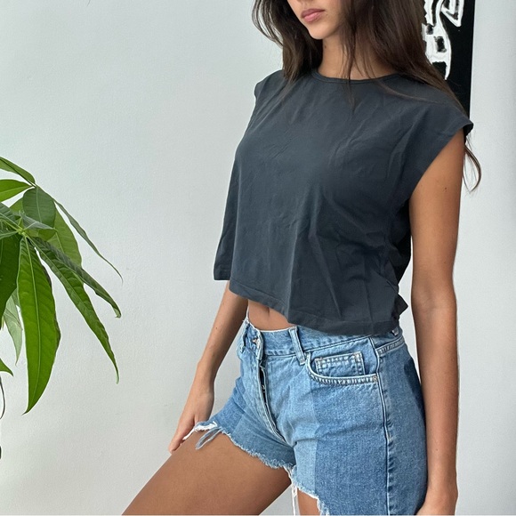 Zara basic top - Picture 2 of 3